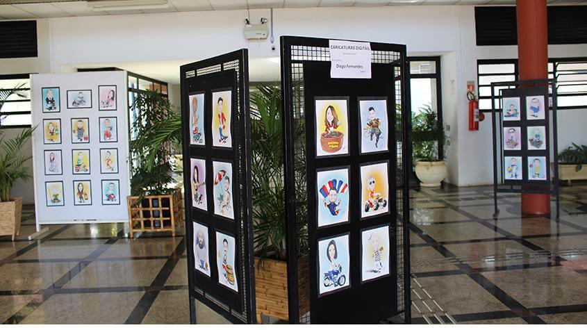 "Espaço Gente que Faz" traz a exposição "Caricaturas Digitais"