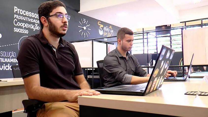 TI e Computação - Alunos do UNIVEM criam startup de sucesso na área de Inteligência Artificial