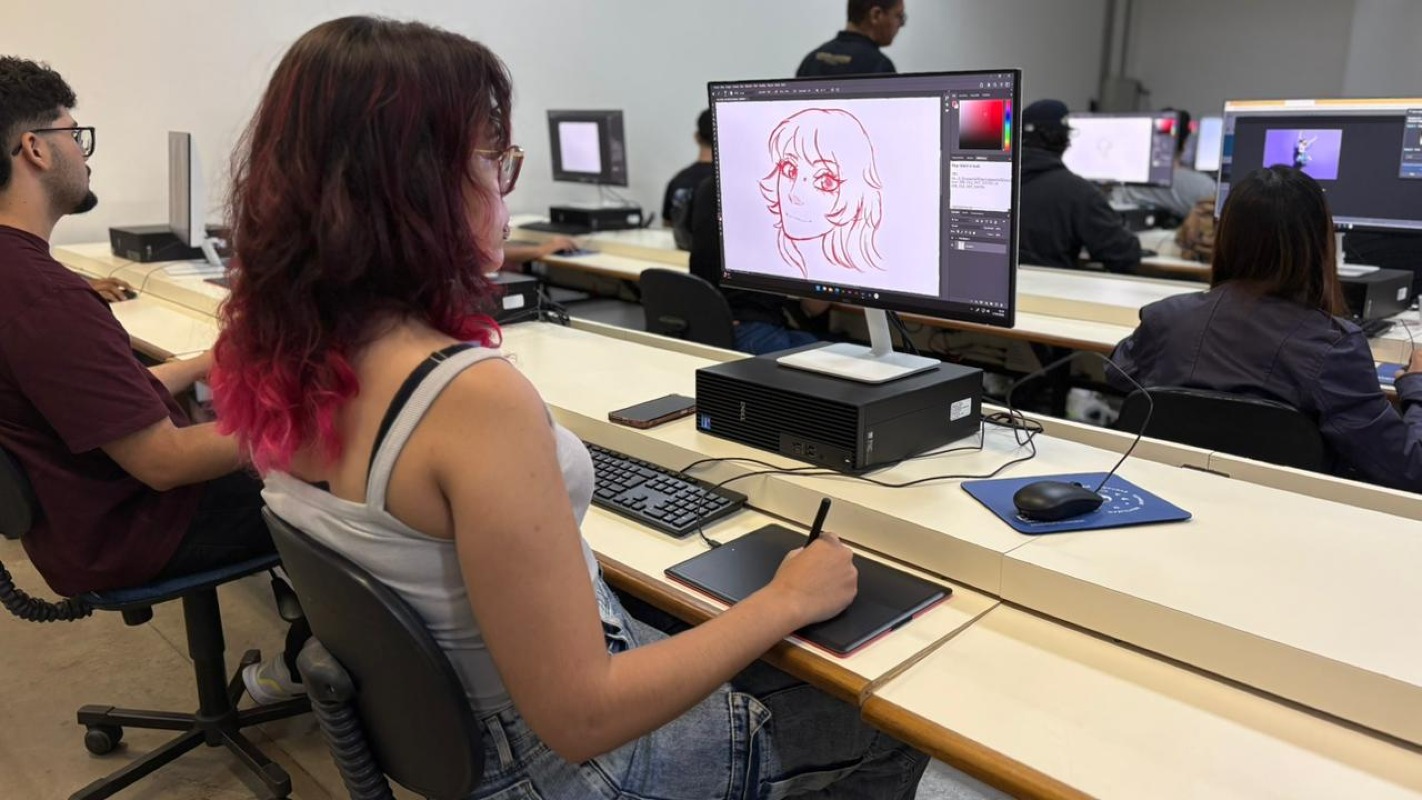 UNIVEM investe em mesas digitalizadoras e fortalece formação em Design Gráfico